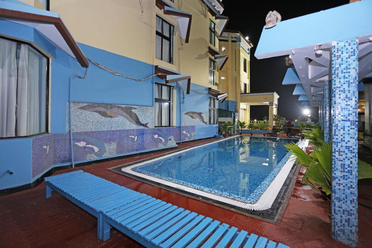 Hotel Niladri Puri Bagian luar foto